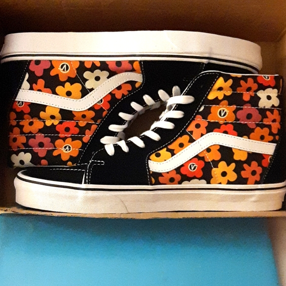 Vans Sk8-Hi Black Flower *NWT* - Picture 11 of 16